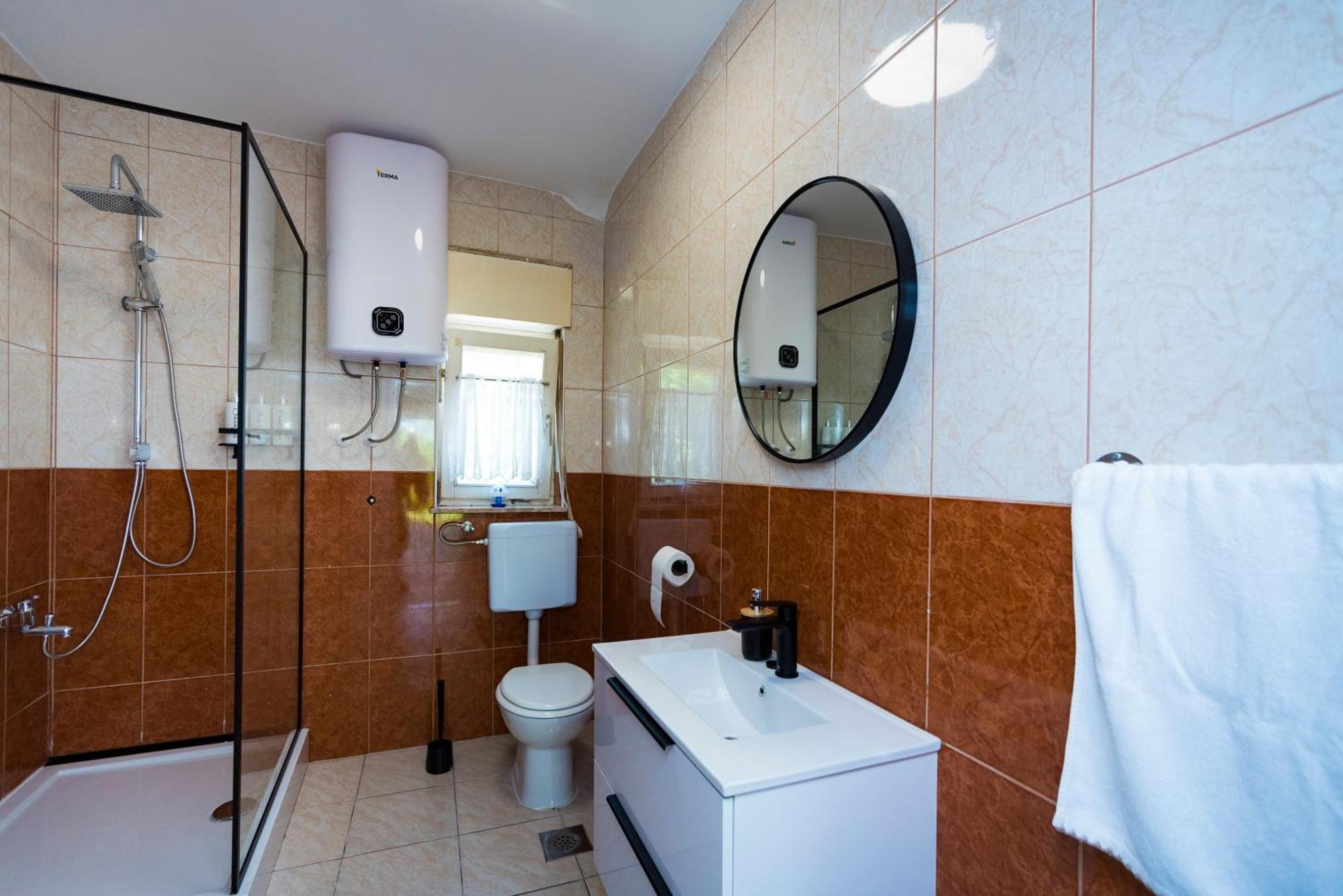 M&M Pelivan Apartments Σολίν Εξωτερικό φωτογραφία