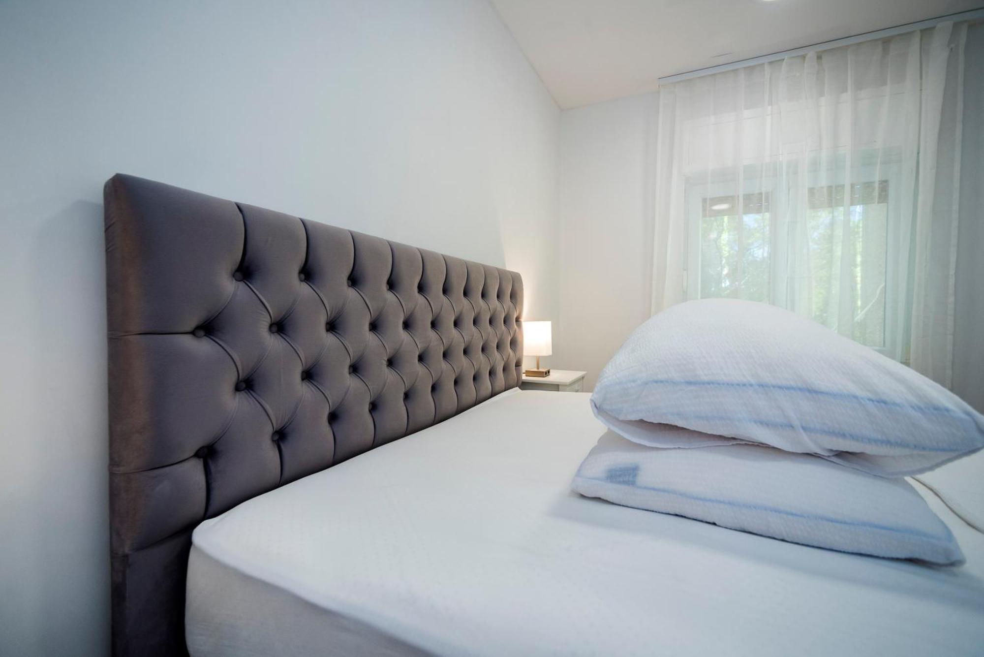 M&M Pelivan Apartments Σολίν Εξωτερικό φωτογραφία