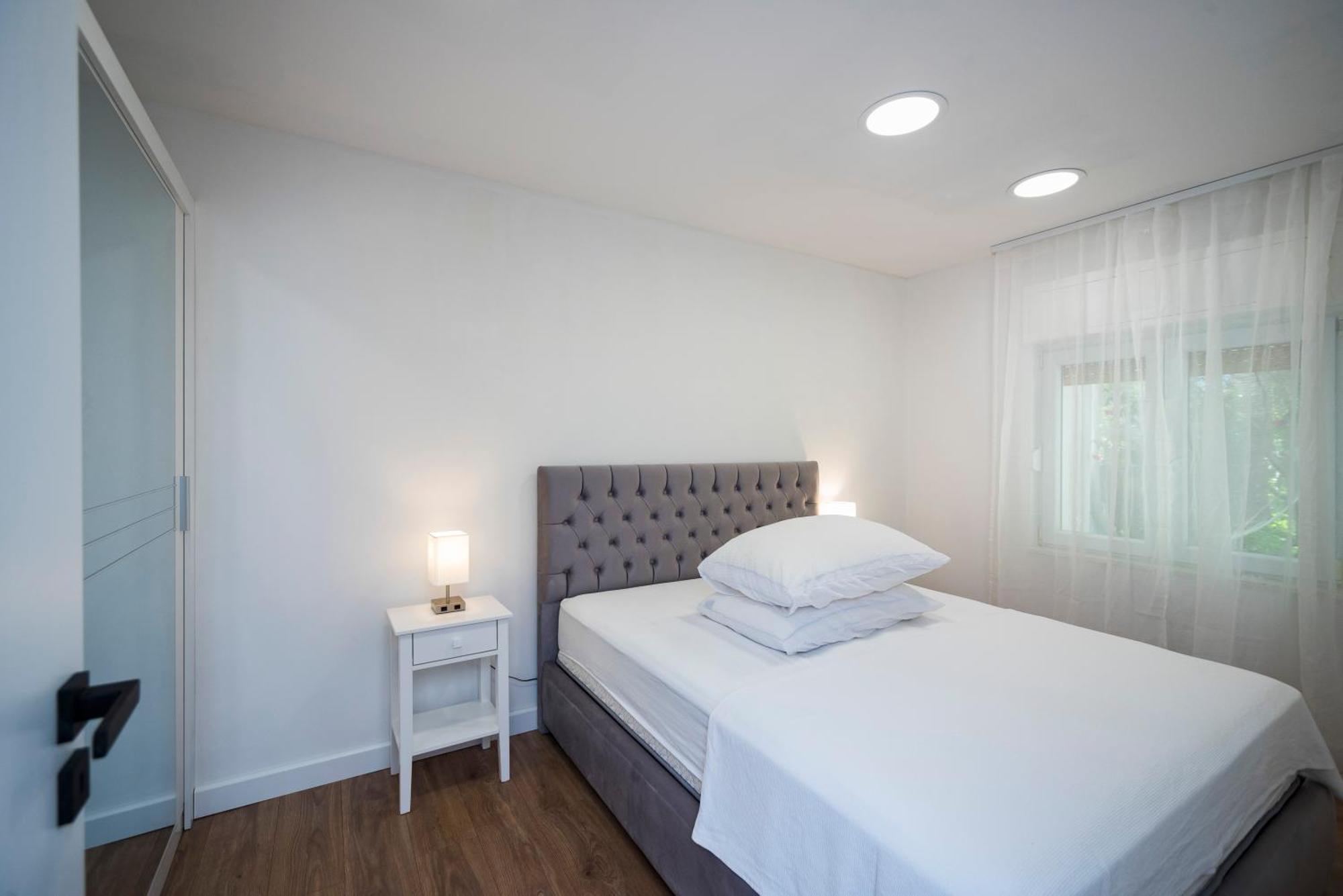 M&M Pelivan Apartments Σολίν Εξωτερικό φωτογραφία