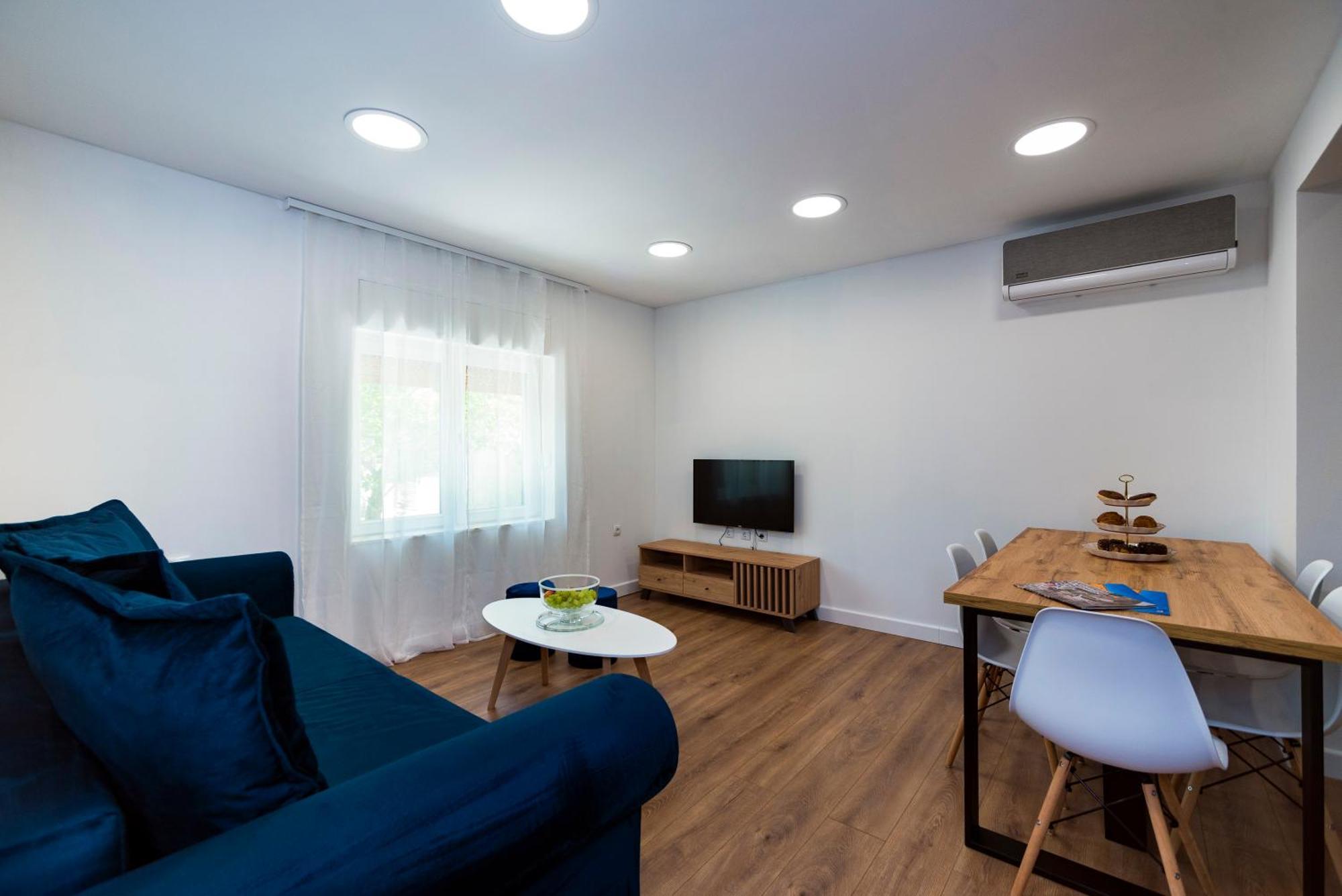 M&M Pelivan Apartments Σολίν Εξωτερικό φωτογραφία