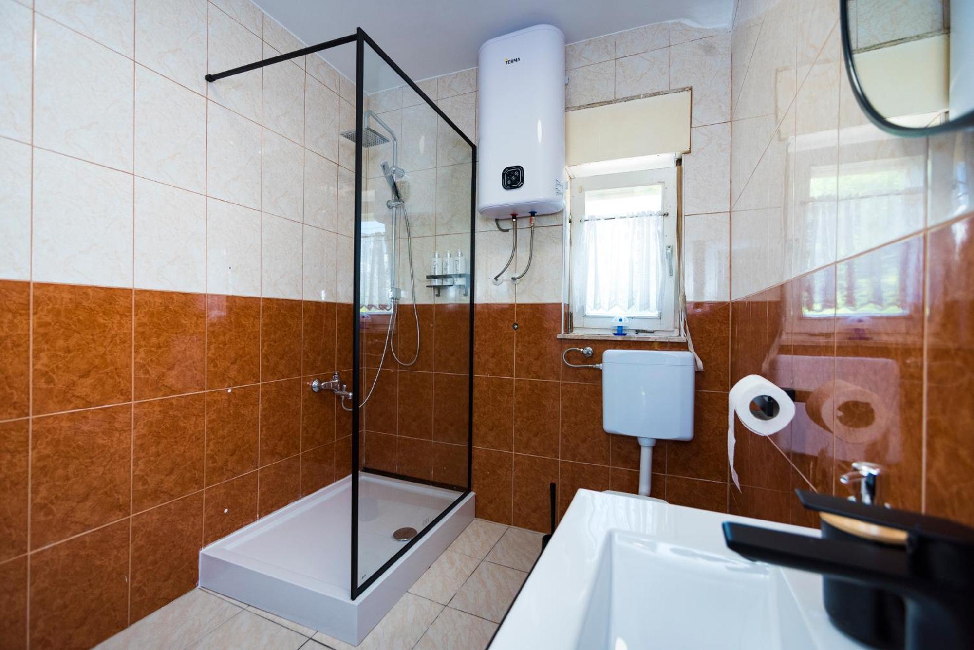 M&M Pelivan Apartments Σολίν Εξωτερικό φωτογραφία